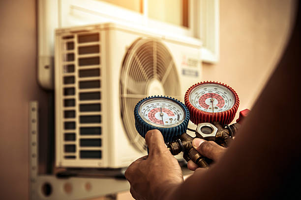 Professional Hvac technician working in Kit Carson, CA